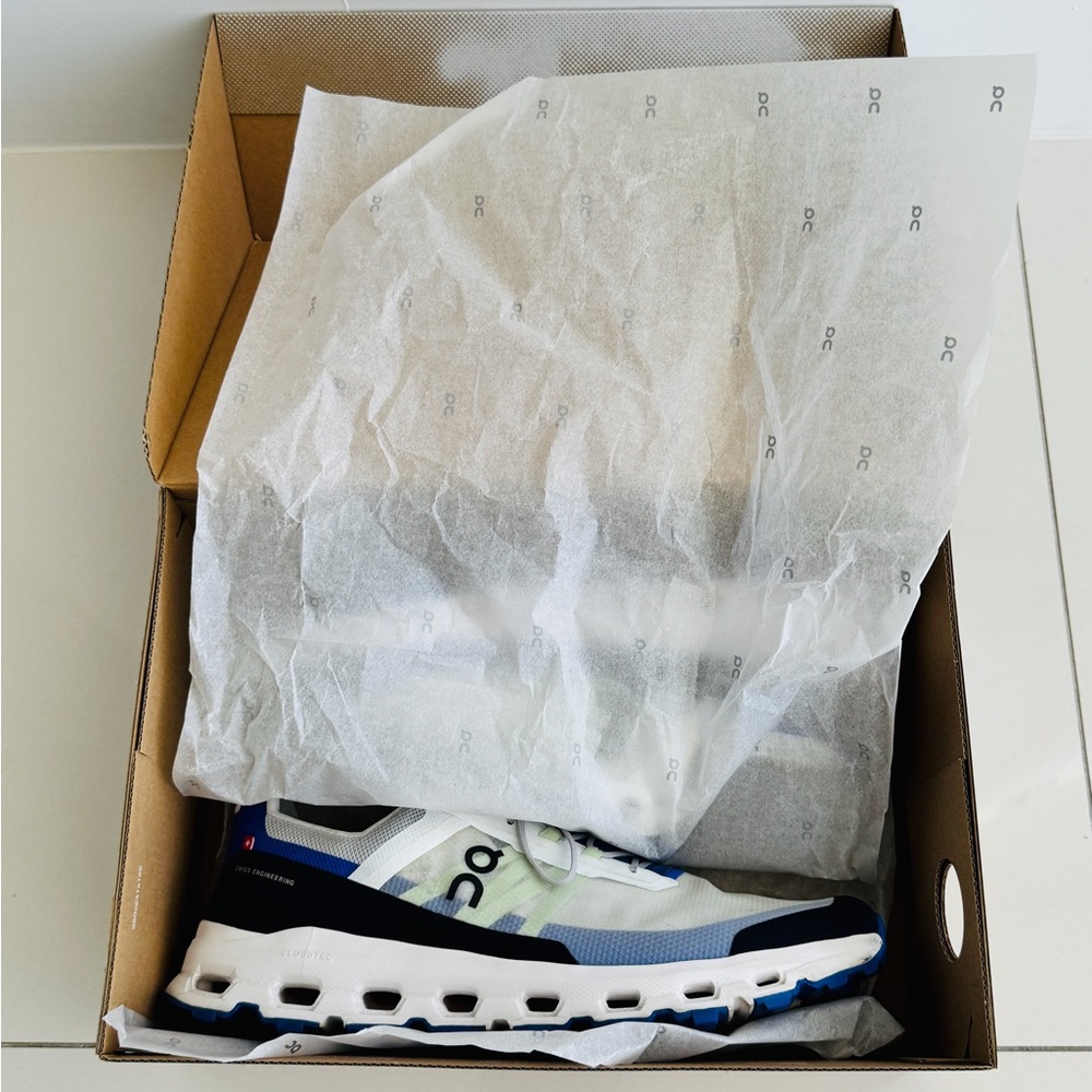 ⭐️⭐️⭐️⭐️⭐️ Men's ON Running Cloudvista Sneakers size 12!